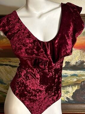 LBB Crushed Velvet Burgundy‎ 1pc Ruffled Bodysuit Sz XS NWT